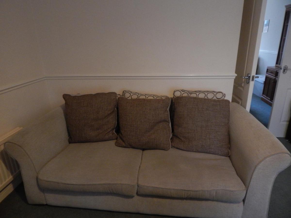 Spacious 3 Bdr House With Parking-Families-Corporate Groups By Orbitat Accommodations Cambridge Exterior foto