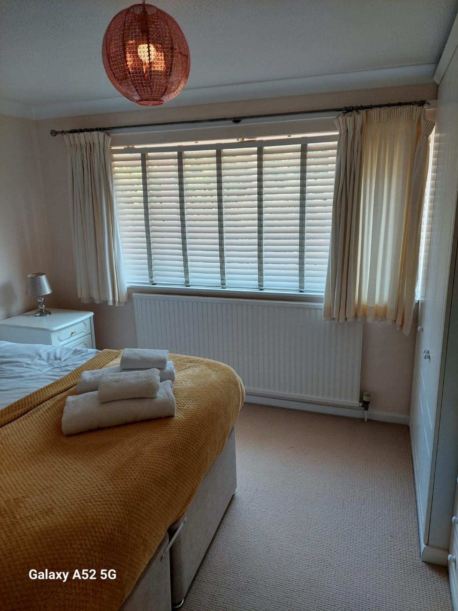 Spacious 3 Bdr House With Parking-Families-Corporate Groups By Orbitat Accommodations Cambridge Exterior foto