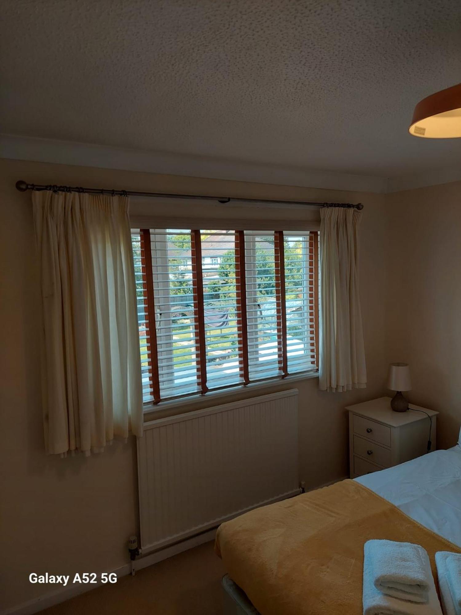 Spacious 3 Bdr House With Parking-Families-Corporate Groups By Orbitat Accommodations Cambridge Exterior foto